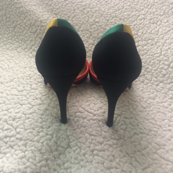 Charlotte Olympia Vamp Half D’Orsay Pump - Picture 8 of 11